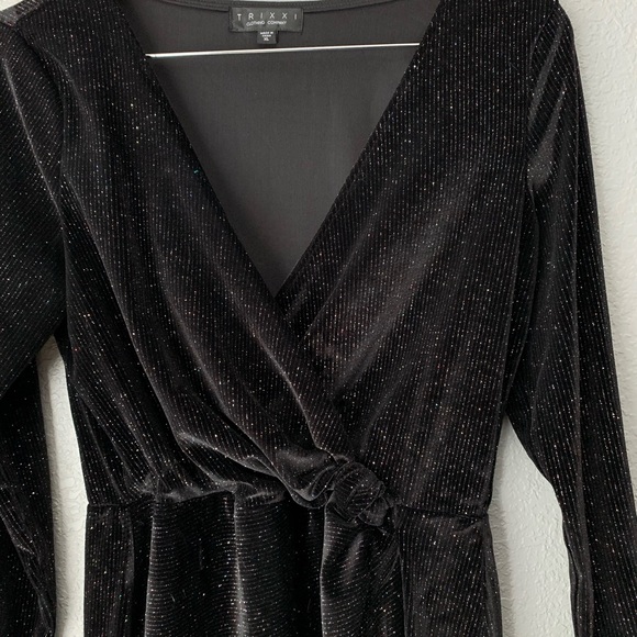 Trixxi Juniors' Glitter Velvet Surplice Dress - Picture 4 of 9